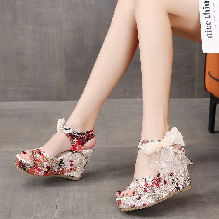 Floral Print Peep Toe Wedge Sandals - Wedge Shoes - LeStyleParfait